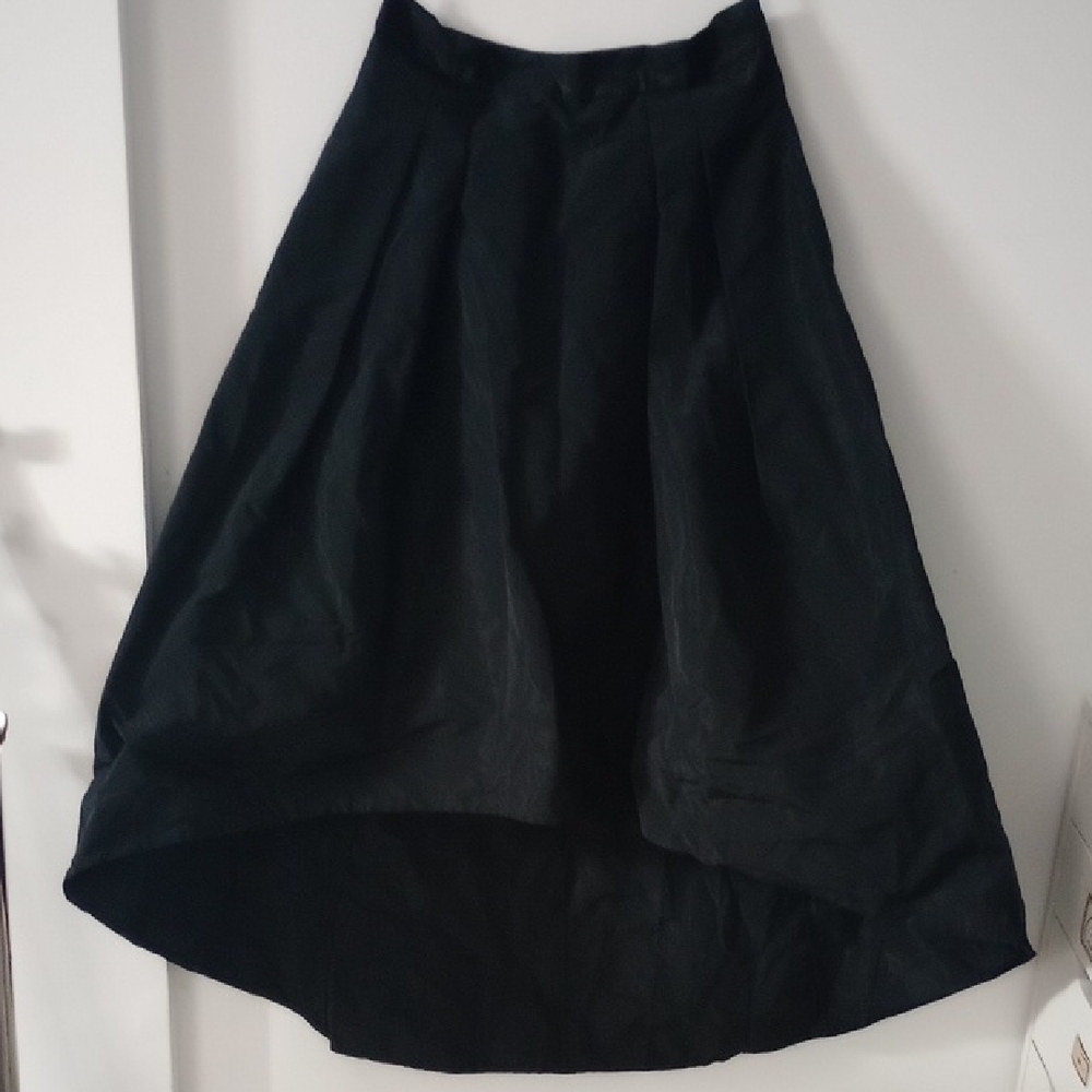 Teri Jon Black Midi Skirt